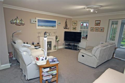 3 bedroom terraced house for sale, Atkinson Close, Barton on Sea, New Milton, Hampshire, BH25