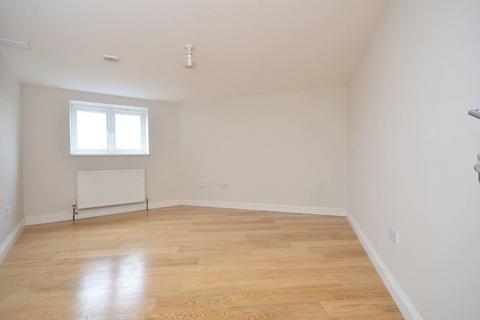 1 bedroom flat to rent, Electric Avenue, Brixton, London, SW9