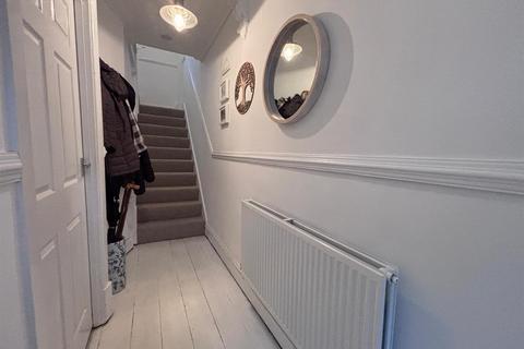 2 bedroom end of terrace house for sale, Dandorlan Road, Burry Port