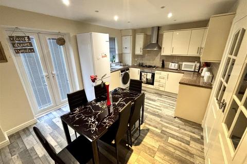 3 bedroom end of terrace house to rent, Greys Buildings, Burnhope, Durham