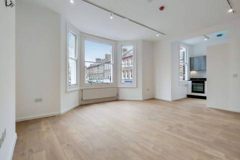 1 bedroom flat for sale, Charlton Road, Blackheath, London, SE3