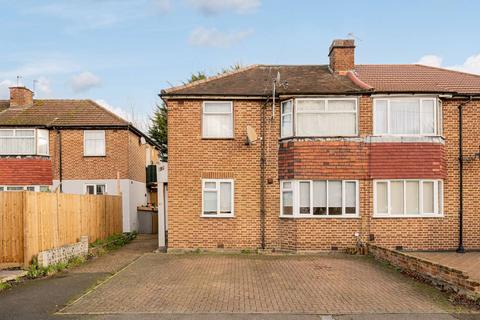 undefined, Deer Park Gardens, Mitcham, CR4