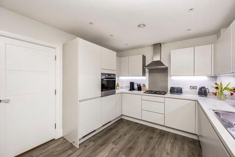 4 bedroom detached house for sale, Mill Rose Way, Burgess Hill, RH15