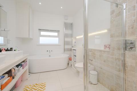 4 bedroom terraced house for sale, Newton Road, London SW19