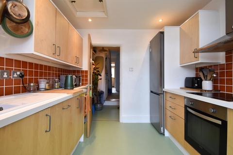 3 bedroom maisonette to rent, Alexandra Road, St. Leonards-On-Sea TN37