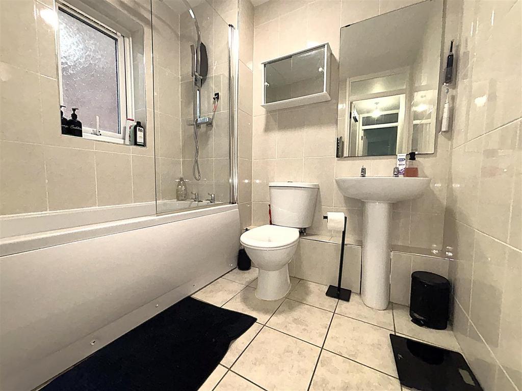 Family bathroom