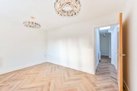 undefined, 1A St Martin House, London NW1