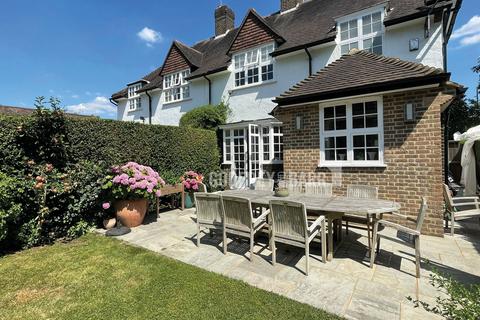 undefined, Hampstead Garden Suburb NW11