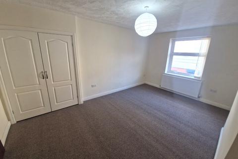 2 bedroom terraced house to rent, Rawcliffe Street, Blackpool, FY4