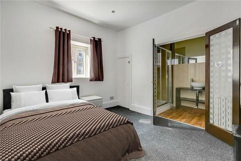 2 bedroom apartment to rent, Emperors Gate, London, SW7