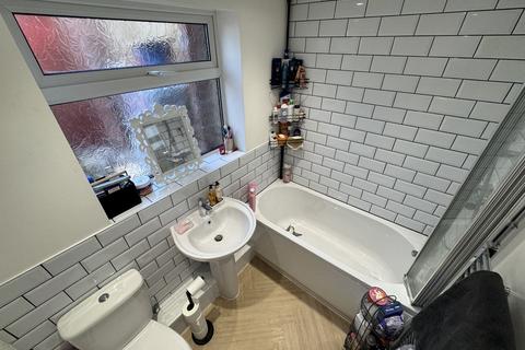 2 bedroom terraced house for sale, Dublin Street, Darlington