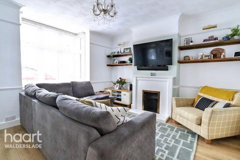 3 bedroom terraced house for sale, Upper Luton Road, Chatham