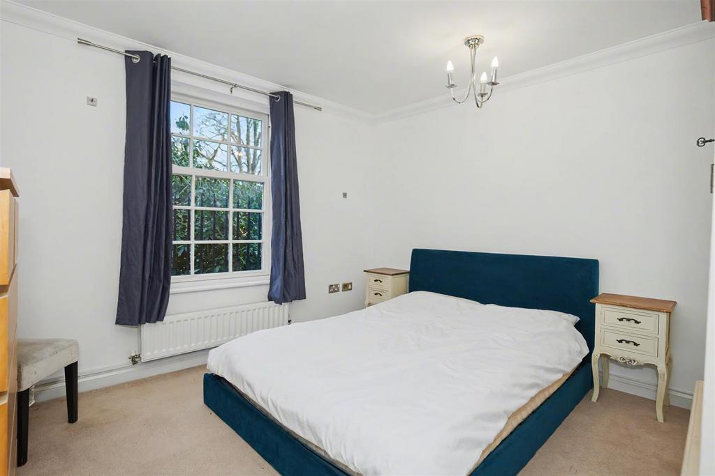 29 John Cullis Gardens-8.jpeg