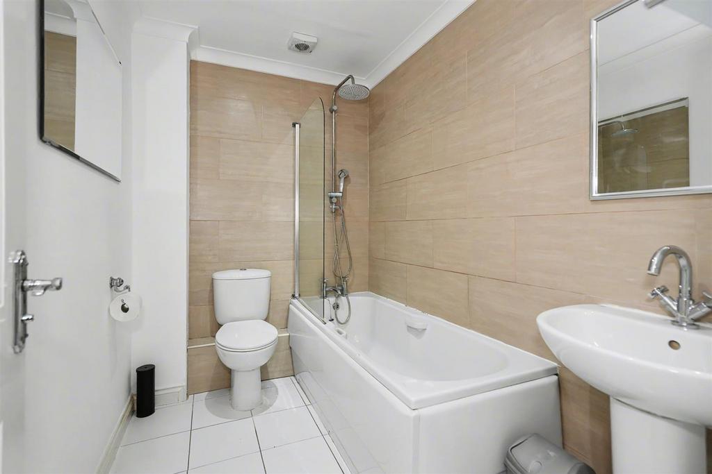 29 John Cullis Gardens-14.jpeg