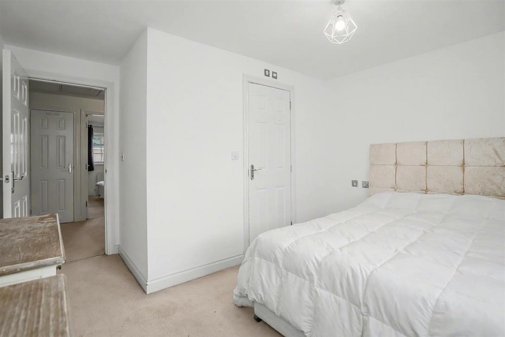29 John Cullis Gardens-12.jpeg