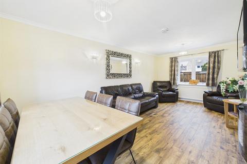 3 bedroom end of terrace house for sale, Camesky Road, Fort William PH33