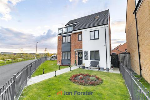 5 bedroom detached house for sale, Moor Drive, Wallsend