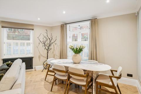 2 bedroom flat for sale, Belgravia Mansions, Holbein Place, Belgravia, London, SW1W