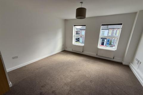 2 bedroom flat to rent, Buckingham Gate, Dunstable