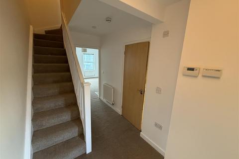 2 bedroom flat to rent, Buckingham Gate, Dunstable