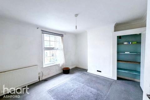 2 bedroom semi-detached house for sale, Cudworth Road, Ashford
