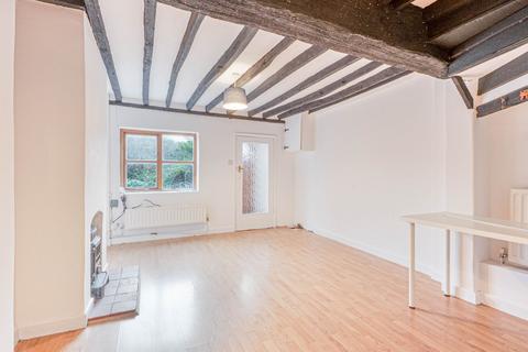 2 bedroom cottage for sale, London Road, Milton Keynes MK5