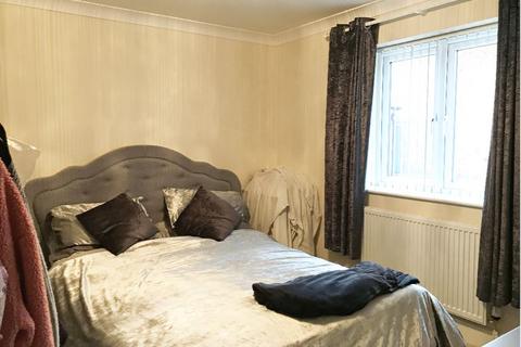 2 bedroom detached bungalow for sale, Salmons Way, Fakenham NR21