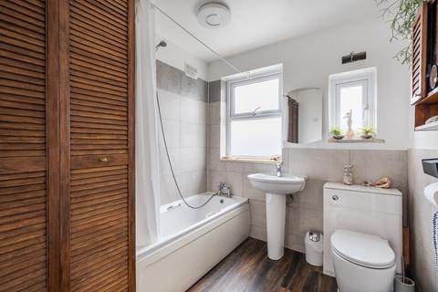 4 bedroom end of terrace house for sale, Lodge Avenue, Croydon