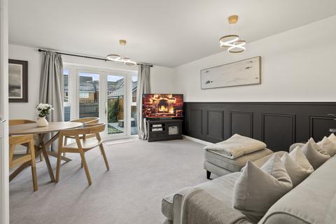 undefined, Worcester WR5
