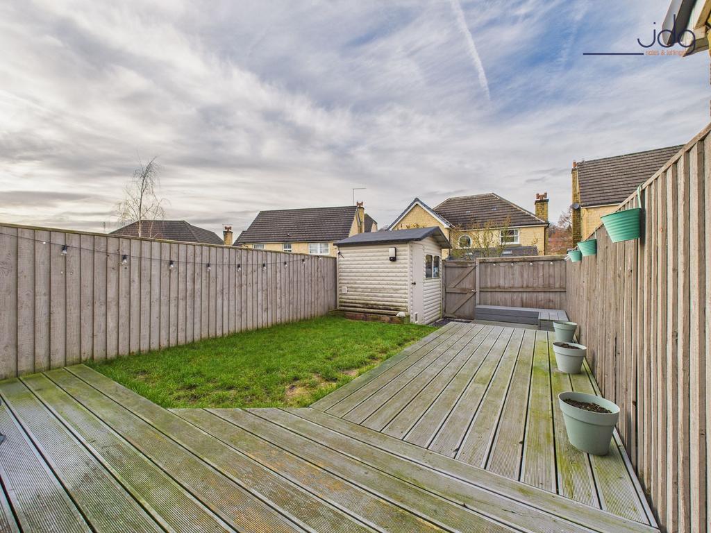 West facing garden with a mixture of lawn and...