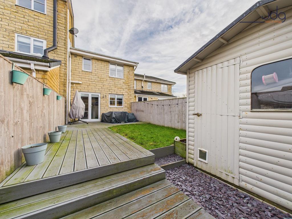 West facing garden with a mixture of lawn and...