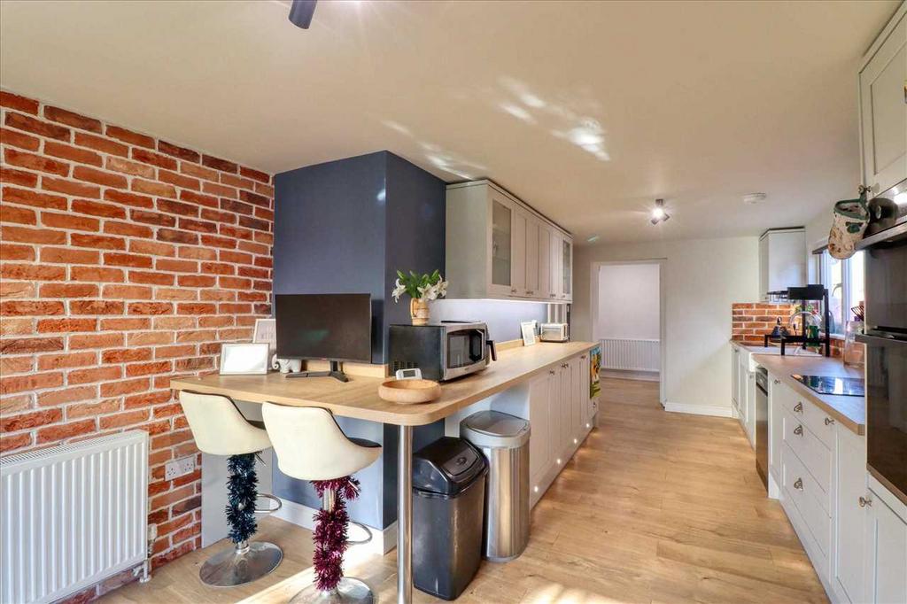 Kitchen/Breakfast