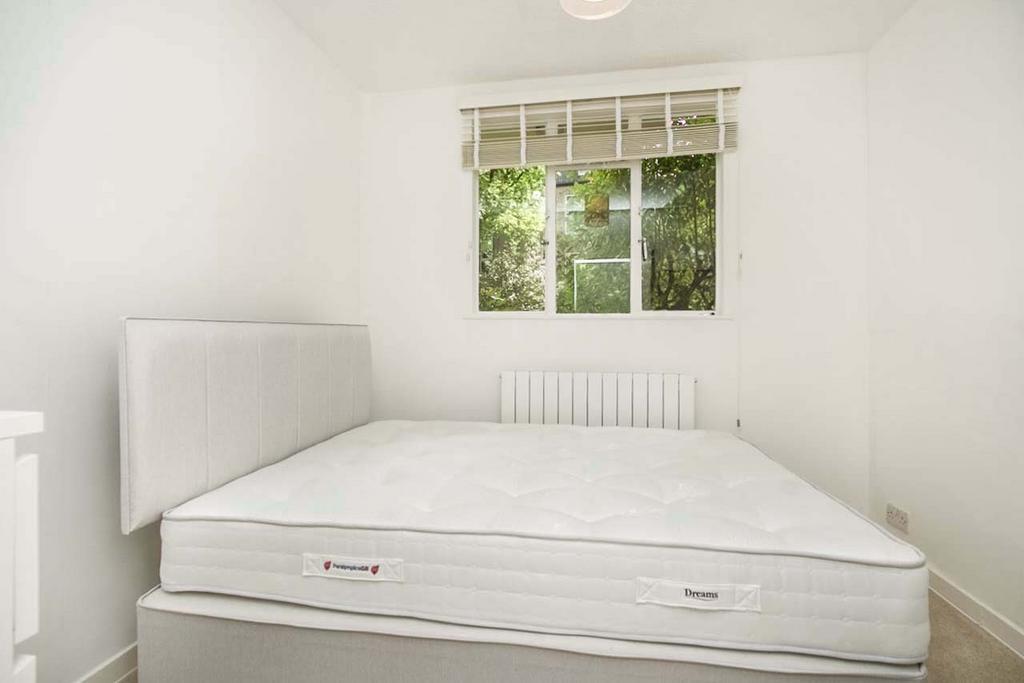 6. bedroom thurleigh