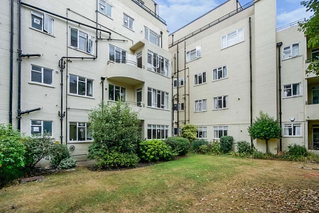 8. exterior thurleig