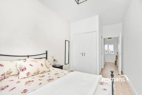 2 bedroom flat to rent, Chopin Mews, Mazurek Way, Swindon, SN25
