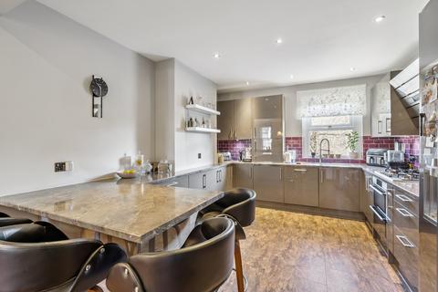 3 bedroom maisonette for sale, Northwood HA6