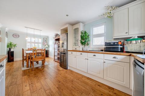 5 bedroom detached house for sale, Oaks Meade, Carterton