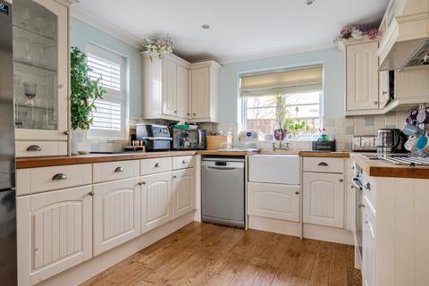 5 bedroom detached house for sale, Oaks Meade, Carterton