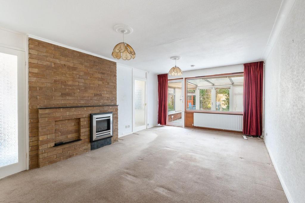 Living room-1.jpg