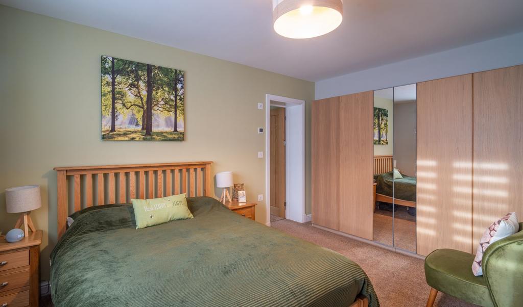 33 Bedroom 2
