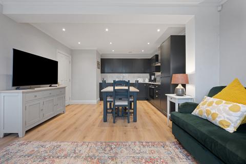 Courtview House, East Molesey, KT8
