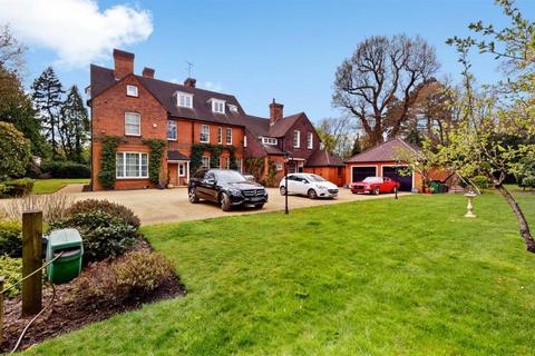 7 bedroom detached house to rent, Mount Park Road, Harrow on the Hill