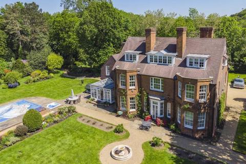 7 bedroom detached house to rent, Mount Park Road, Harrow on the Hill