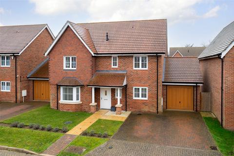 Readwin Crescent, Berkshire RG40