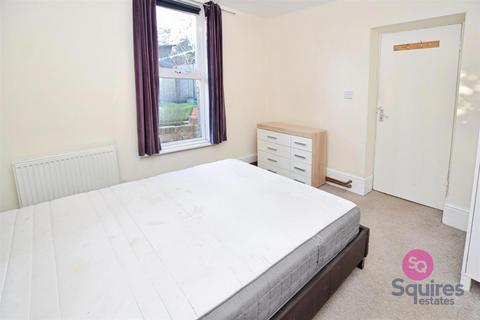 2 bedroom flat to rent, Long Lane, Finchley