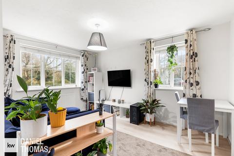 1 bedroom apartment for sale, Osprey Road, Waltham Abbey, EN9