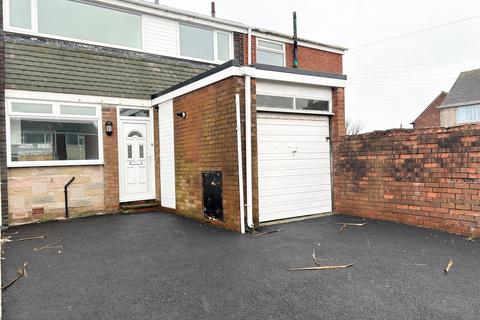 3 bedroom terraced house to rent, Navena Avenue, Fleetwood, Lancashire, FY7