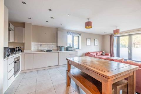 2 bedroom apartment for sale, Institute Road, Taplow SL6