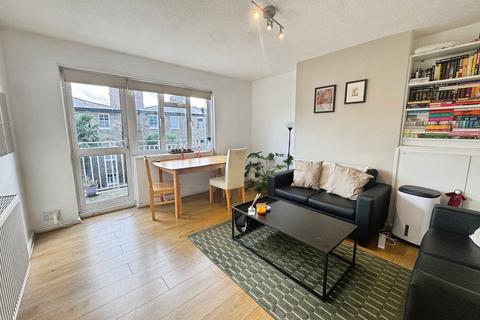 3 bedroom apartment to rent, Chichester Road, London NW6