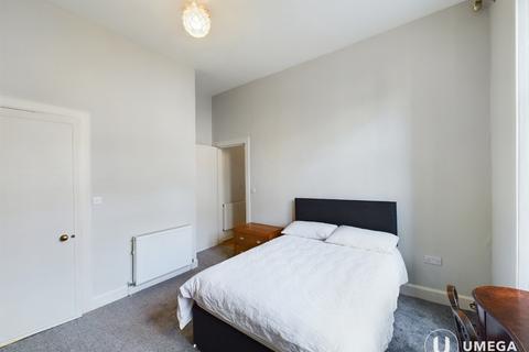 2 bedroom apartment to rent, Leslie Place, Stockbridge, Edinburgh, EH4